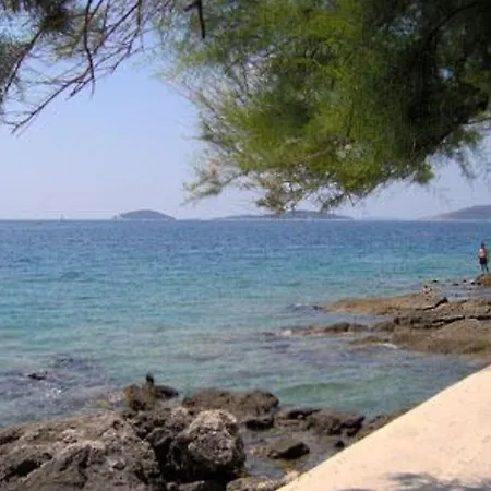 Zlatko Lägenhet Prvić Luka