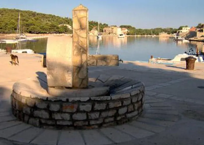 Zlatko * Prvić Luka