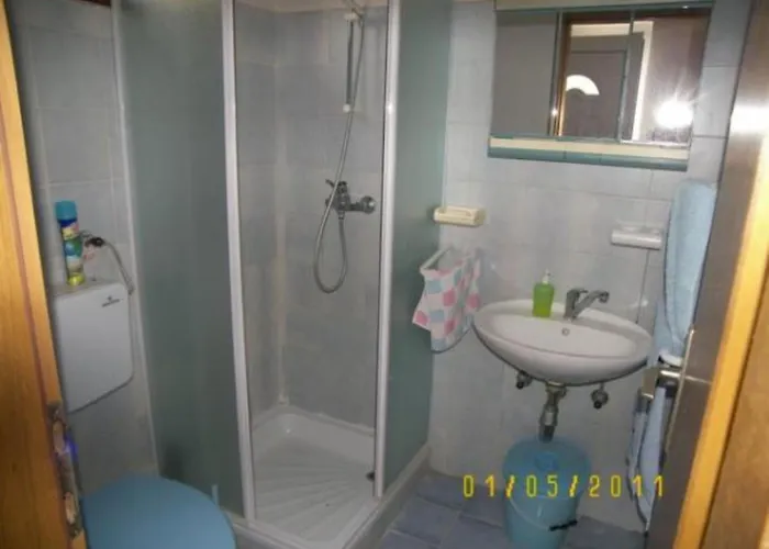 Zlatko * Prvić Luka