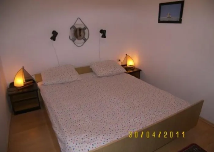 Zlatko * Prvić Luka